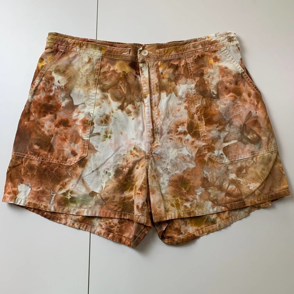 Hand Dyed Red Orange Ice Dye Men's Size 40 Shorts Tie Dye Festival 4" Inseam - Picture 7 of 9